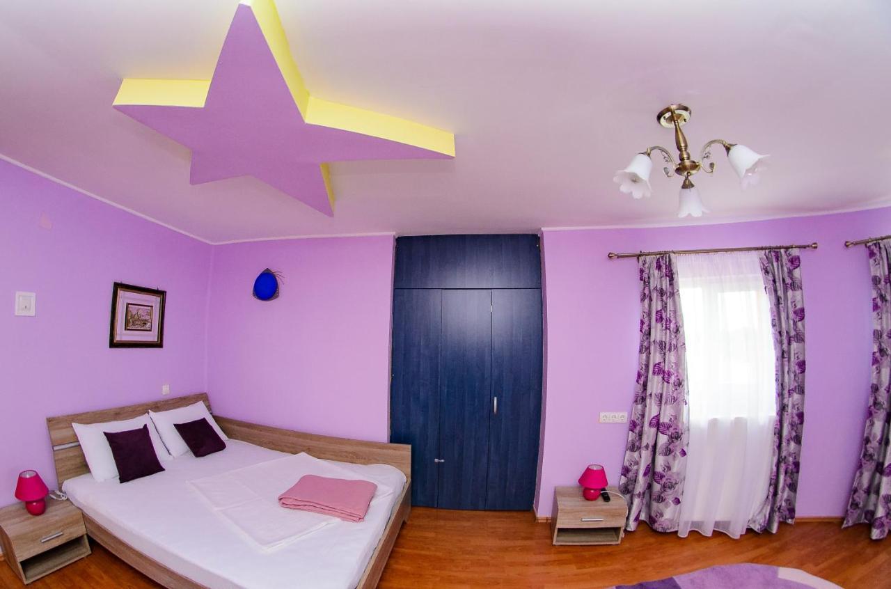 Hotel Casa Liana à Oradea Extérieur photo