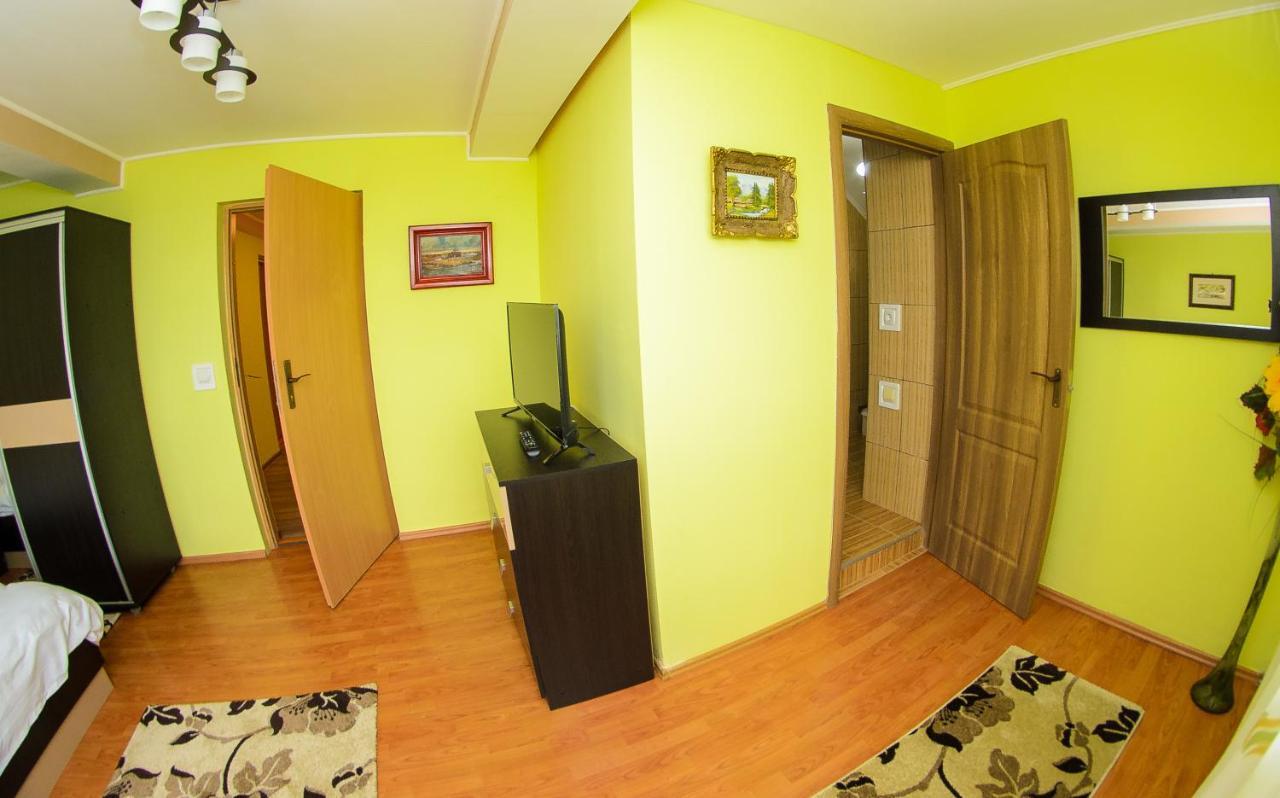 Hotel Casa Liana à Oradea Extérieur photo
